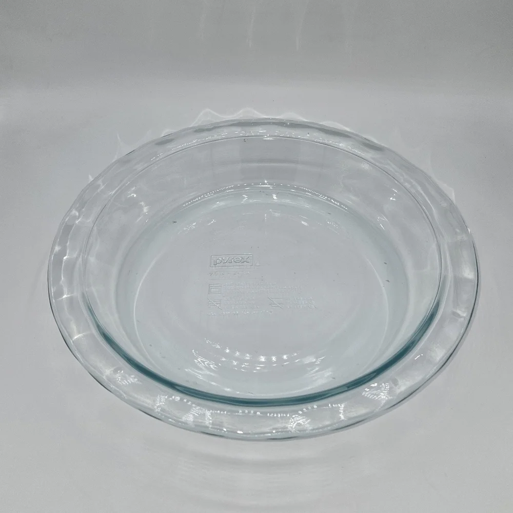 Clear Glass Pyrex Pie Plate 9.5 Inch Scalloped Edge Vintage Kitchenware‎